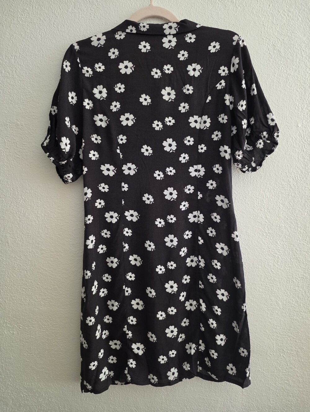 Rolla's Folk Susie Black Floral Button-Front Mini Dress Size M - Picture 5 of 16